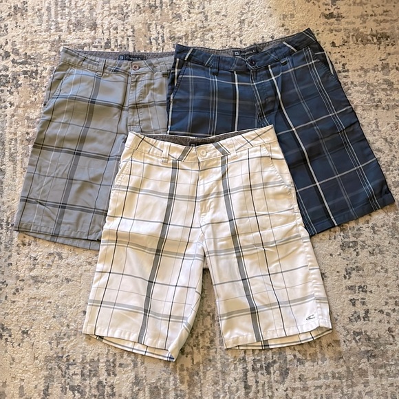 O’Neill Shorts - Picture 1 of 4